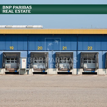 Lagerhalle mit 7m Höhe und zentraler Lage