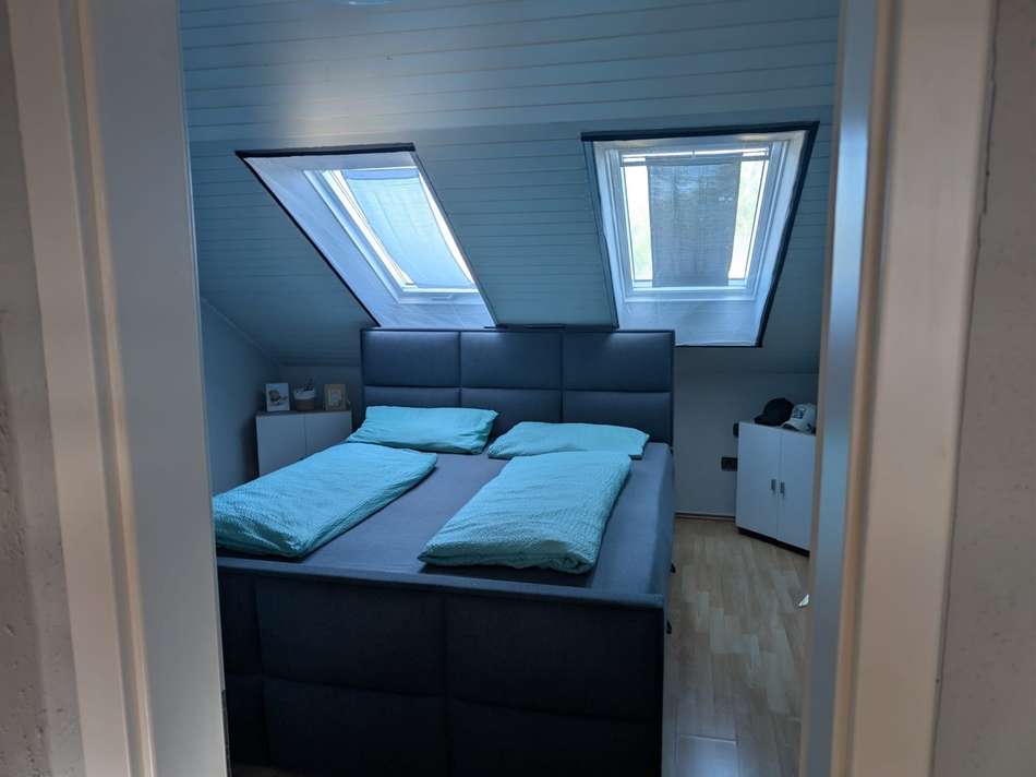 Schlafzimmer DG
