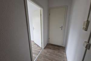1-Zimmer-Wohnung im 3. Obergeschoss zu vermieten – Ringstraße 63, 4209 Grünau-Mitte, Leipzig – Vorschaubild 7