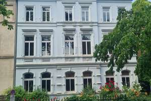 Gemütliche Dachgeschoß-Wohnung in zentraler Lage