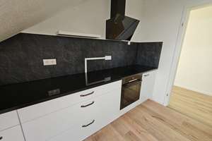 Frisch sanierte 3-Zi.-DG-Wohnung im Grünen – Fußbodenheizung, Wärmepumpe & Waldblick – 51375 Schlebusch, Leverkusen – Vorschaubild 9