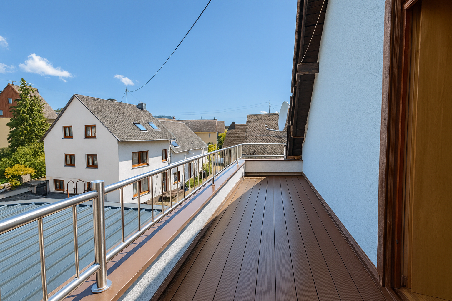 Provisionsfreies Zweifamilienhaus mit umwandelbarer Gewerbefläche und viel Potential, Rhein Hunsrück Kreis – Bild 1