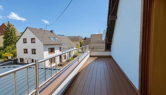 Bild von Provisionsfreies Zweifamilienhaus mit umwandelbarer Gewerbefläche und viel Potential