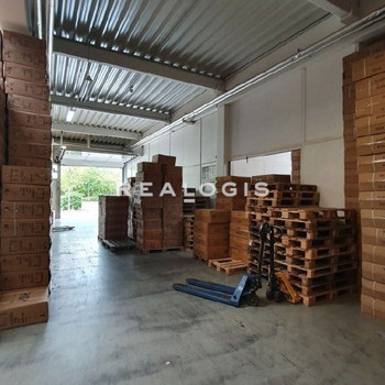 Provisionsfrei: Ca. 740 qm Lager / Produktion | ebenerdiges Rolltor | Ca. 4,50 m UKB