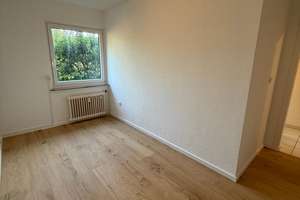 Helle 4-Zimmer-Erdgeschosswohnung mit Balkon, Gartennutzung & Einbauküche in Essen-Frintrop – Seestraße 31, 45359 Frintrop, Essen – Vorschaubild 7