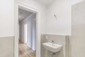 NEU *Paul & Partner* ZWEITBEZUG NACH KERNSANIERUNG ! ALTBAUPERLE IN WIESBADEN-WESTEND! – Die vollständige Adresse der Immobilie erhältst du vom Anbieter., 65191 Westend / Bleichstraße, Wiesbaden – Vorschaubild 9