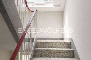 Stilvolle 2-Zimmer-Wohnung mit Balkon und Blick ins Grüne in Solingen – Die vollständige Adresse der Immobilie erhältst du vom Anbieter., 42651 Solingen-Mitte, Solingen – Vorschaubild 2