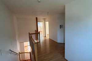 Schöne und gepflegte 3,5-Zimmer-Doppelhaushälfte mit gehobener Innenausstattung in Gelnhausen-Haitz – Main-Kinzig-Kreis – Vorschaubild 6