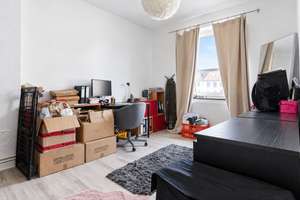 Charmante 3-Zimmer-Wohnung in zentraler Lage mit Balkon – 28215 Regensburger Straße, Bremen – Vorschaubild 8
