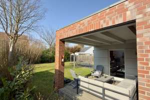 KIRCHRODE: Architektenhaus, Bj. 2005, 5 Zi., Galerie, offene Küche mit EBK, Parkett, Carport etc. – Die vollständige Adresse der Immobilie erhältst du vom Anbieter., 30559 Kirchrode, Hannover – Vorschaubild 4
