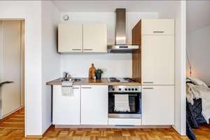 Möbliert: Sonniges Apartment zur ruhigen Gartenseite ausgerichtet  – Leopoldstraße 251, 80807 Milbertshofen, München – Vorschaubild 5