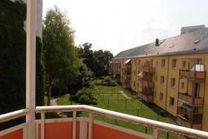 Schöne Aussicht, Balkon, 2 Zimmer, in Nähe Uniklinik erwartet Sie! – Leipziger Str. 26, 39112 Magdeburg – Vorschaubild 2