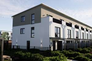 ***Zukunftswohnen Gartenstadt*** Wohntraum Stadthaus mit Reihenhauscharakter – Königsberger Str. 30, 86825 Bad Wörishofen – Vorschaubild 2