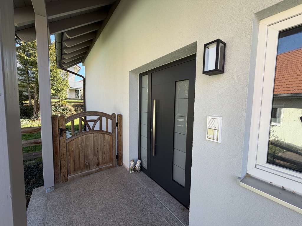 Immobilie in Betzigau - Liebevoll modernisierte Doppelhaushälfte mit Garten, neuem Bad & viel Platz - Bild 4