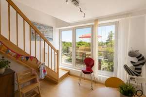 Wohnen über zwei Ebenen – Maisonette mit großer Dachterrasse & Stellplatz