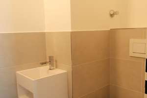 Sanierte 3,5-Raum-Wohnung mit Balkon und Einbauküche in Koblenz – Geisbachstraße 24, 56072 Metternich, Koblenz – Vorschaubild 9