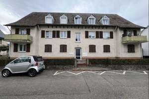 Solides Mehrfamilienhaus mit 9 vermieteten Wohnungen – Ideal für Kapitalanleger in Weil am Rhein – Die vollständige Adresse der Immobilie erhältst du vom Anbieter., 79576 Weil am Rhein – Vorschaubild 1