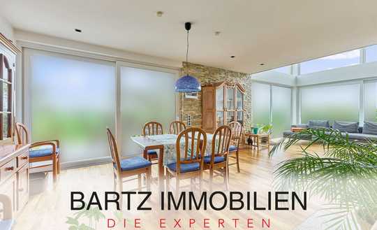 Elegant & Klar: Modernes Einfamilienhaus mit luxuriöser Ausstattung in einzigartiger Feldrandlage