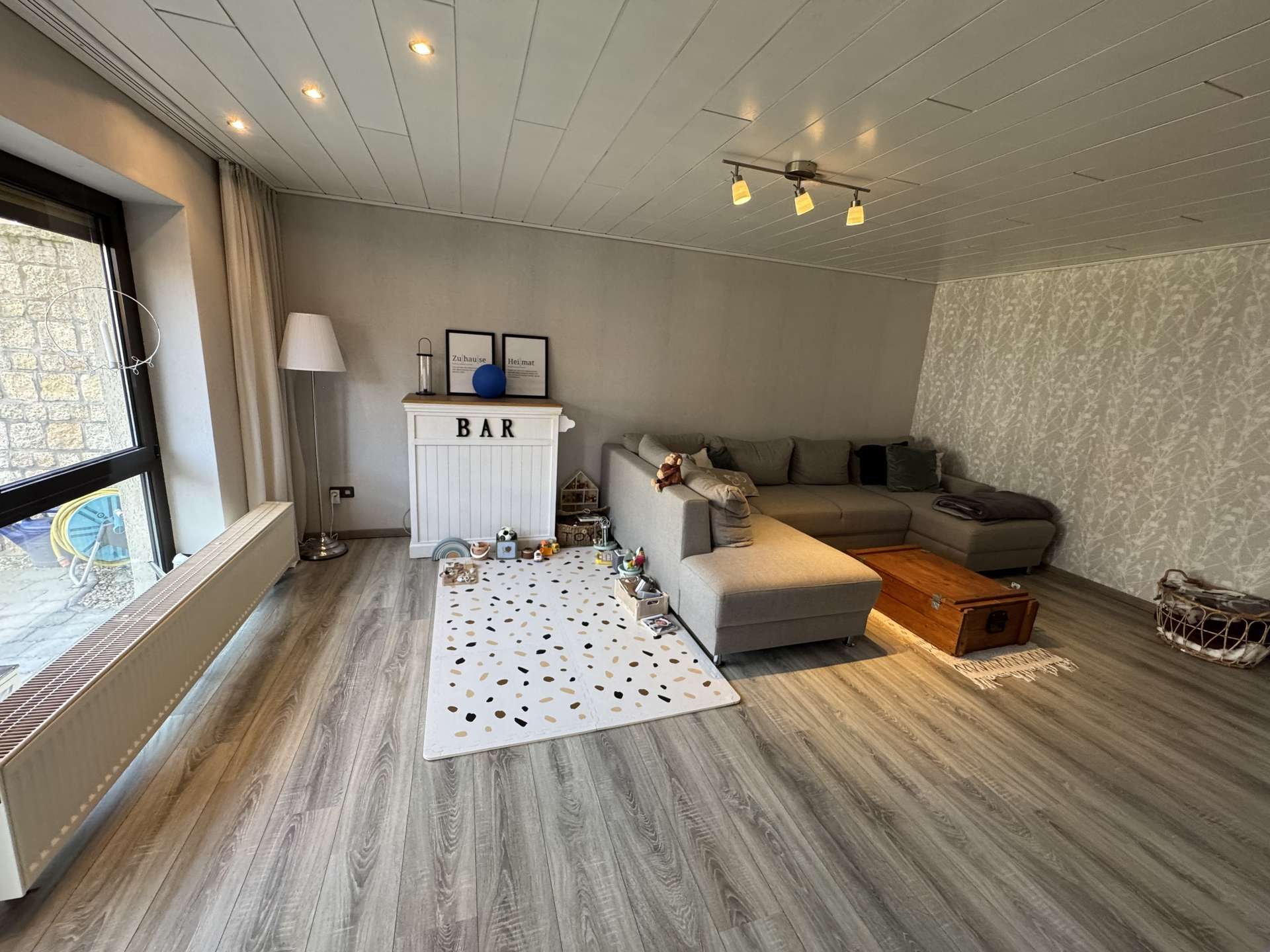 Immobilie in Parsau - "Herbstschnäppchen!" Geräumiges Einfamilienhaus in ruhiger Lage mit Ausbaureserve - Bild 2