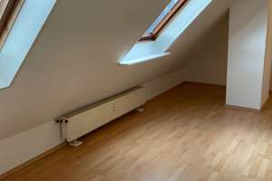 Hübsche 2-Zimmer-Dachgeschoss-Wohnung