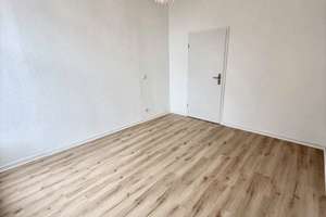 Frisch sanierte 4-Zimmer Wohnung mit Altbaucharme – Lindenstraße 93, 47798 Stadtmitte, Krefeld – Vorschaubild 6