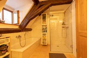 Wohnen im historischen Altbau: Dachgeschoss-Galerie-Wohnung – Die vollständige Adresse der Immobilie erhältst du vom Anbieter., 92224 Kernstadt, Amberg – Vorschaubild 7