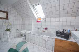 Gepflegte Doppelhaushälfte mit Garten und Garage
in Ortsrandlage von Viersen – Viersen (Kreis) – Vorschaubild 23