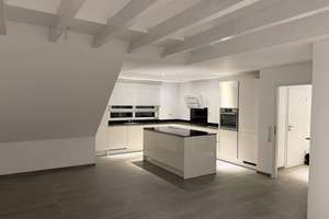 Moderne, sehr hochwertig ausgestattete 4,5 Zimmer-DG-Wohnung * EBK * großer Balkon * TG-Stellplatz – 71069 Sindelfingen – Vorschaubild 1