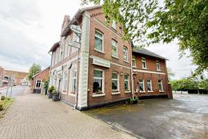 * Ehemaliges Hotel mit Anbau* TOP Lage * 18 Zimmer mit Bad * 3 Wohnungen * gute Infrastruktur * – Die vollständige Adresse der Immobilie erhältst du vom Anbieter., 26831 Bunde – Vorschaubild 2