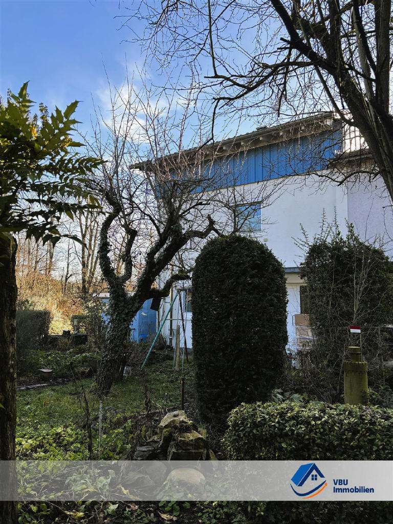 Immobilie in Leingarten - VBU Immobilien - Familienidylle in zentraler Lage mit Garten, Terrasse &amp; ausgebautem Dachgesch - Bild 0