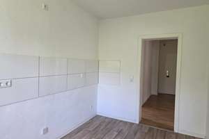 Gepflegte 2 Zimmer Wohnung mit Balkon – Karlstrasse 8, 45891 Erle, Gelsenkirchen – Vorschaubild 3