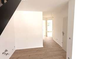 Düsseldorf-Derendorf! Frisch Sanierte 4-Zimmer-Maisonette mit offener Küche! – Die vollständige Adresse der Immobilie erhältst du vom Anbieter., 40477 Pempelfort, Düsseldorf – Vorschaubild 3
