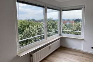 Moderne drei Zimmer Wohnung mit EBK – Im Langen Feld 1, 30880 Laatzen – Vorschaubild 3