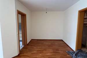 Schönes Reihenmittelhaus in zentraler Lage in Göggingen ab sofort zu verkaufen. – Die vollständige Adresse der Immobilie erhältst du vom Anbieter., 86199 Göggingen-Nordwest, Augsburg – Vorschaubild 4