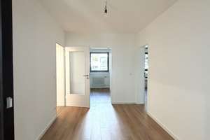 Sanierte 2,5 Zimmerwohnung mit Balkon und Einbauküche – 81375 Neuhadern, München – Vorschaubild 15