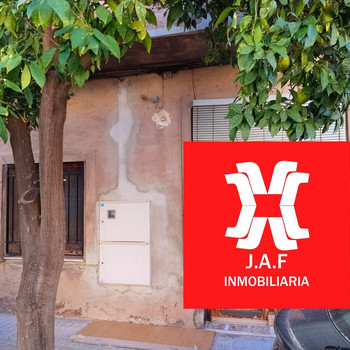 JAF REAL ESTATE VERKAUFT ERDGESCHOSSWOHNUNG IN MONCADA. GUTES PREIS-LEISTUNGS-VERHÄLTNIS!
