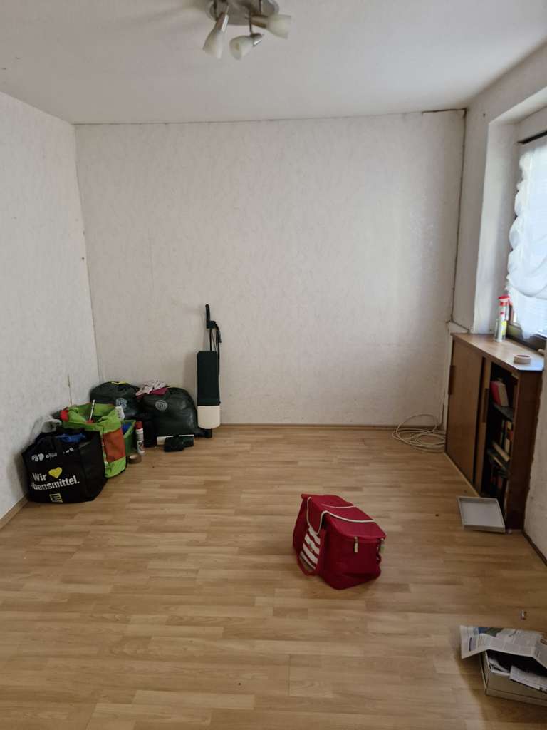 Immobilie in Schönau - Sanierungsbedürftiges Haus für Handwerker in zentraler Lage - Bild 4