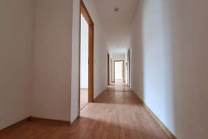 Wohnen mit Ausblick - 3-Zimmer-Dachgeschosswohnung mit zwei Balkonen – Richard-Wagner-Str. 28, 38820 Halberstadt – Vorschaubild 3