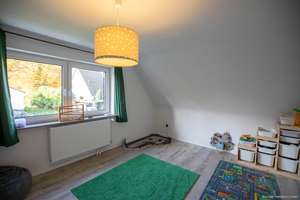 Doppelhaushälfte mit 4 Zimmern in Ellerau zu vermieten – Die vollständige Adresse der Immobilie erhältst du vom Anbieter., 25479 Ellerau – Vorschaubild 12