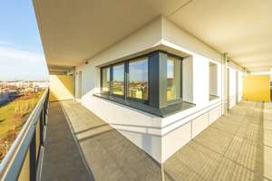 Sonnenbalkon mit Stadtblick – Ihr neues 3-Zimmer-Zuhause am Neuen Park – Dösner Weg 6, 4103 Zentrum-Südost, Leipzig – Vorschaubild 5