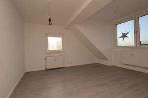 ++ESSEN-KUPFERDREH++DHH++MEHRGENARATIONENHAUS++MIT FERNSICHT++GARTEN+TERRASSE++BALKON++2 GARAGEN++ – Die vollständige Adresse der Immobilie erhältst du vom Anbieter., 45257 Kupferdreh, Essen – Vorschaubild 16