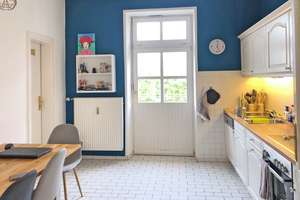 Schöne, helle 3-Zimmer-Altbauwohnung mit Wohnküche und Balkon am Pasinger Stadtpark! – Engelbertstraße 2, 81241 Pasing, München – Vorschaubild 7