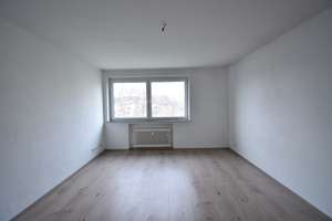 Ruhige Lage! Gepflegte 3-Zi-Whg mit Balkon