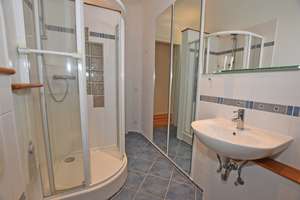 Property thumbnail 11