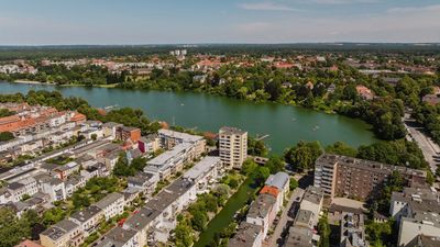 Gründerzeit-Rarität mit Wasserterrasse – Wohnen am Düker
