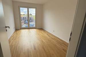 Modernes Reihenmittelhaus in toller Lage in Erding – Max-Kraus-Straße 74, 85435 Erding – Vorschaubild 8