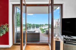 Seltene Gelegenheit - exklusive 4-Zimmer-Wohnung mit unverbaubarem Spreepanorama