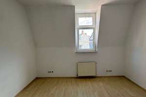 "GOOD NEWS" IM NORDEND: Sonnige  Altbauwohnung mit 2 Zimmern und Tageslichtbad -sofort frei-. – 60318 Nordend-West, Frankfurt am Main – Vorschaubild 4