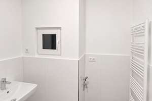 Bezugsfertige sanierte 2-Zimmerwohnung mit Balkon und Einbauküche in zentraler Lage – Die vollständige Adresse der Immobilie erhältst du vom Anbieter., 40227 Oberbilk, Düsseldorf – Vorschaubild 11