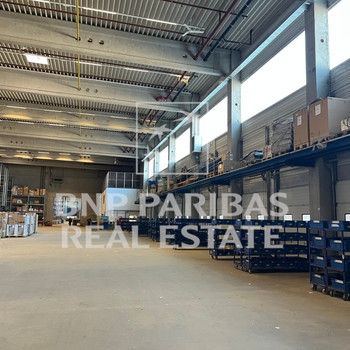 SOFORT VERFÜGBAR UND PROVISIONSFREI !!! Hochwertige Logistik- und Produktionsfläche in Hof !